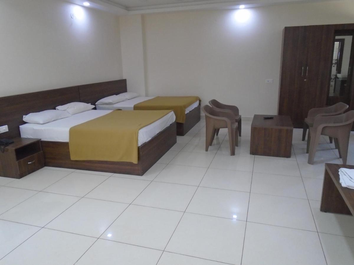 Ssr Residency Hotel Mandya Kültér fotó